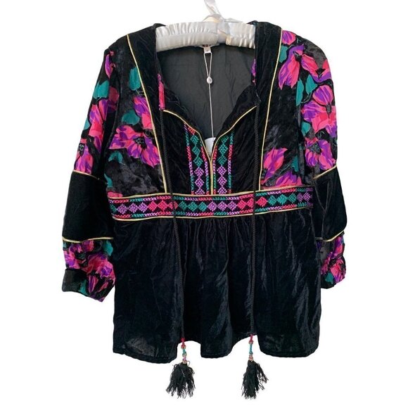 Beautiful NWT Purple Magic Black Velvet Blouse - Picture 1 of 7